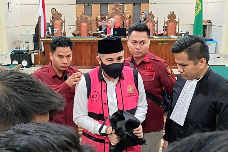 Mantan Bupati Pesawaran Dendi Ramadhona Divonis 8 Tahun Penjara dalam Kasus Korupsi SPAM