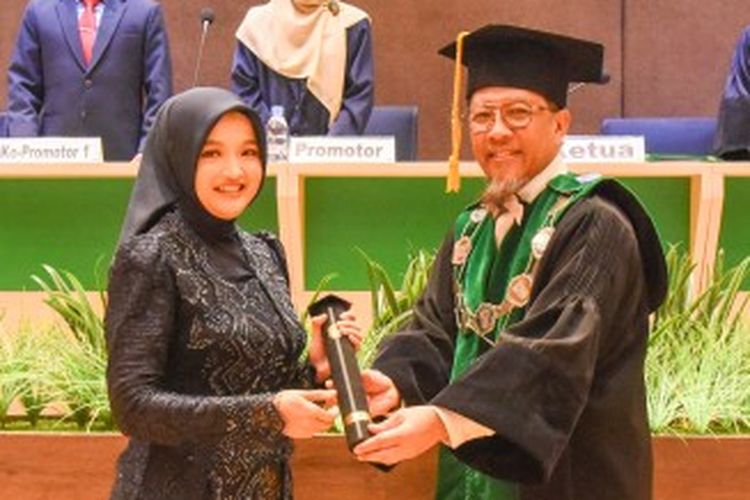 Cerita Dokter Ayunita Tri Lulus S3 dengan IPK 4,0 lewat Penelitian Jahe Merah