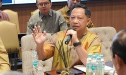 Mendagri dan Menteri PKP Bahas Penanganan Rumah Warga Terdampak Gempa NTT