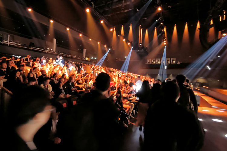 Suasana peluncuran Xiaomi 13T di Verti Music Hall, Berlin, Jerman pada Selasa (26/9/2023) 