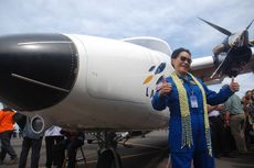 Berita Foto: N219 Terbang Perdana dengan Pilot Esther Gayatri Saleh