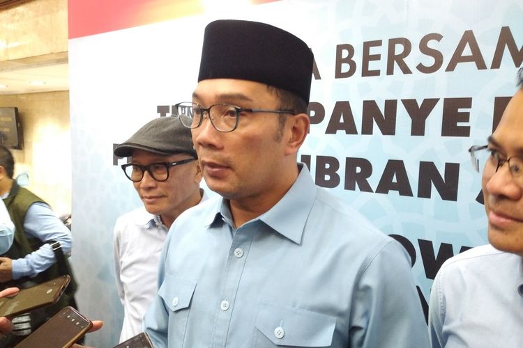 Ridwan Kamil usai acara pembubaran Tim Kampanye Daerah (TKD) Prabowo - Gibran Jabar di Hotel Horison Kota Bandung, Jawa Barat, Sabtu (23/3/2024).