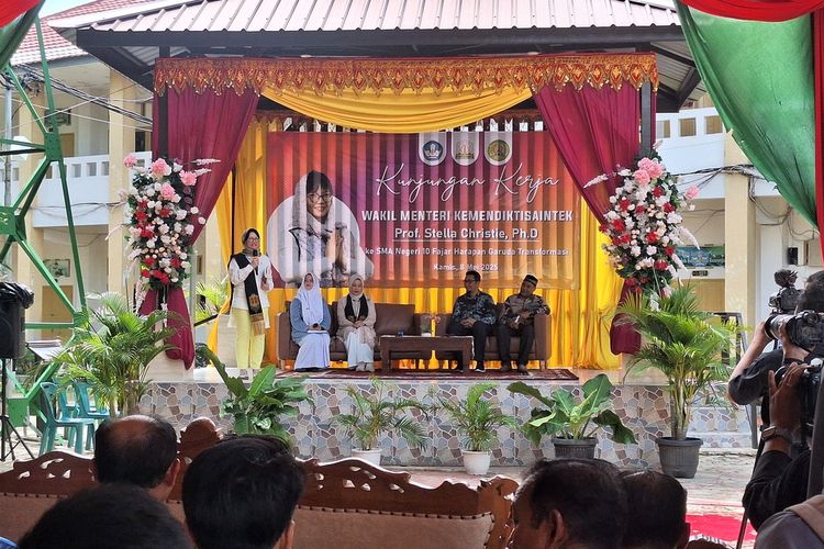 SMAN 10 Fajar Harapan Masuk Sekolah Garuda Transformasi, Wamen: Ini Representasi Aceh di Kancah Global