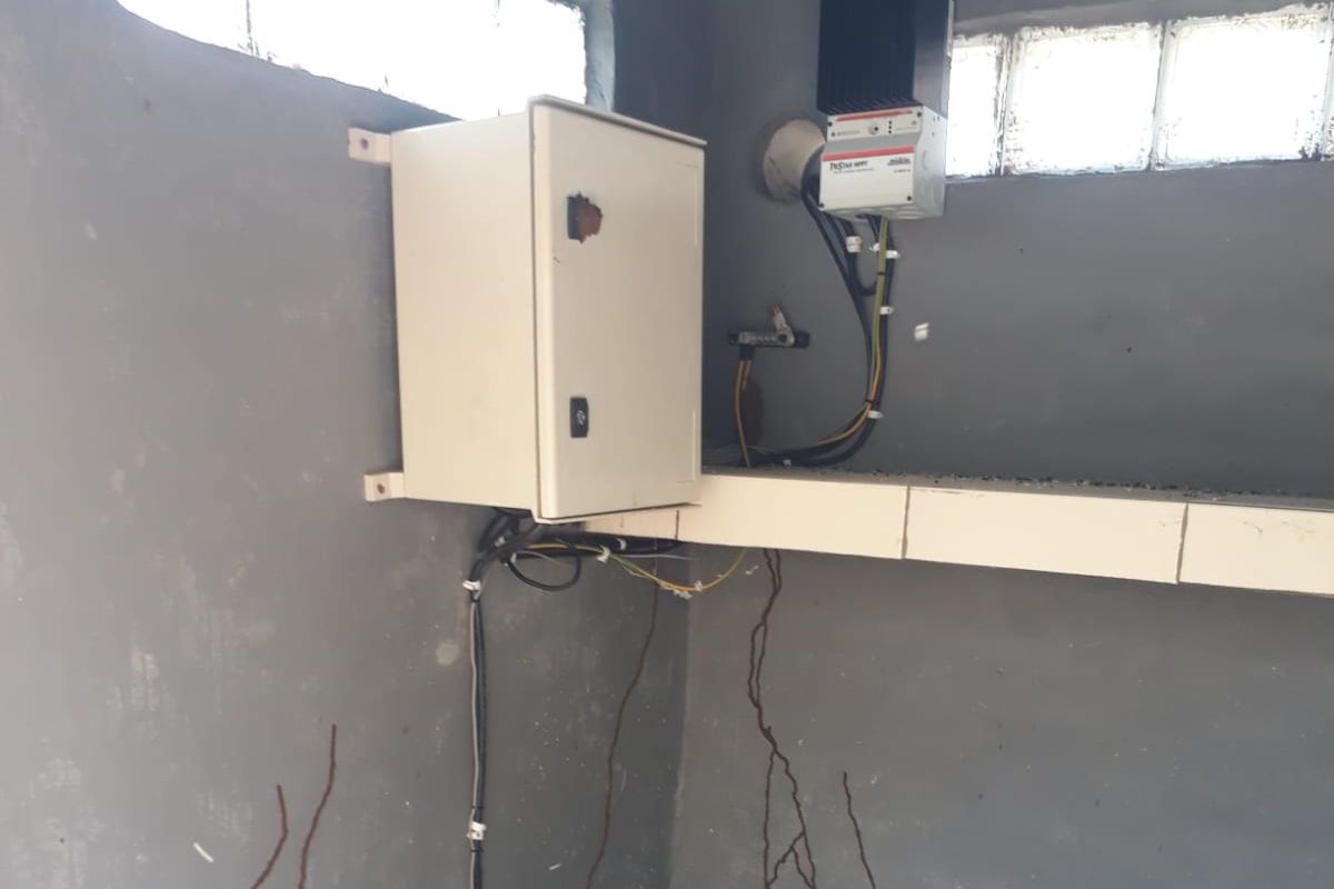 Alat pantau aktivitas vulkanik Gunung Semeru di Stasiun Pemantau di Desa Klepu, Sumber Manjing Wetan, Kabupaten Malang dilaporkan hilang diduga akibat dicuri.