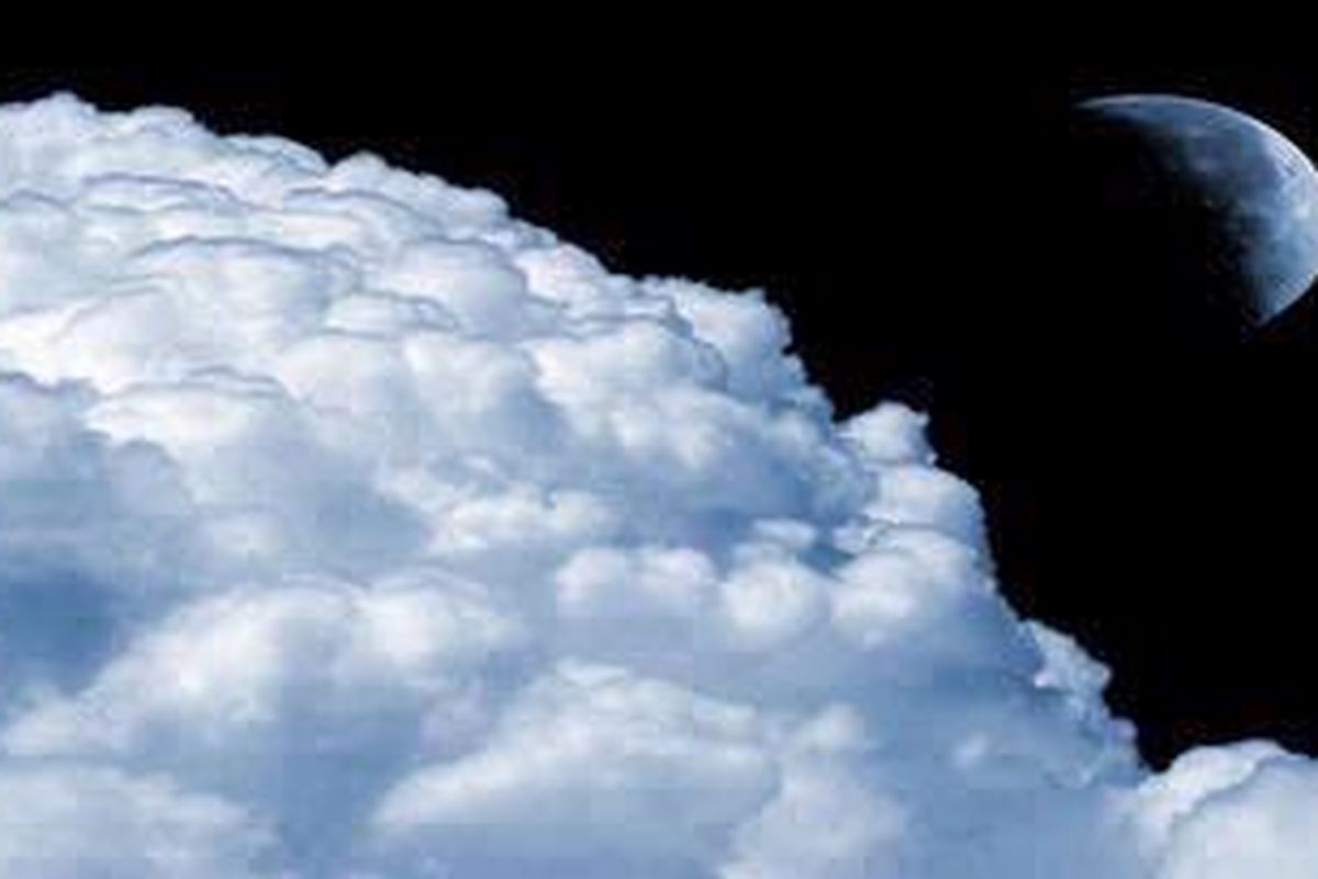 Selain berkompetisi, peserta juga mengikuti kegiatan ilmiah, antara lain mendengarkan ceramah ilmiah dari astronom profesional dan wisata ilmiah. 