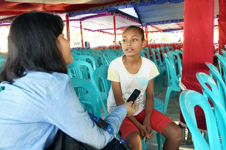 Siswi Kelas VI SD Inpres Komabo Distrik Muara Tami, Kota Jayapura.