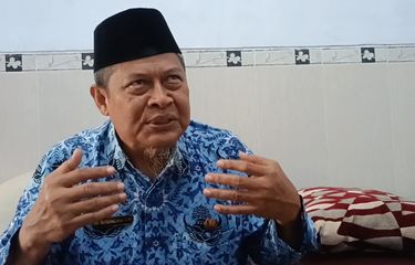 Cerita Kepsek SMA 3 Pamekasan, Menangis Terima Kejutan Siswa di ...