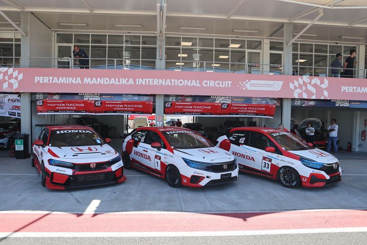 Honda Racing Indonesia (HRI) siap kembali menggebrak ajang Mandalika Festival of Speed (MFOS) 2025.

