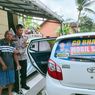 Bhabinkamtibmas di Banyumas Ini Sediakan Mobil Khusus untuk Antar Jemput Gratis Buat Warga Berobat