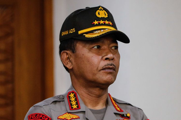Indonesian National Police Chief General Idham Azis sees off a rescue team at Soekarno Hatta international airport in Tangerang, Banten on 28 February 2020. The team was sent to evacuate 68 Indonesian nationals from the ship Diamond Princess following a Covid-19 outbreak on the vessel 