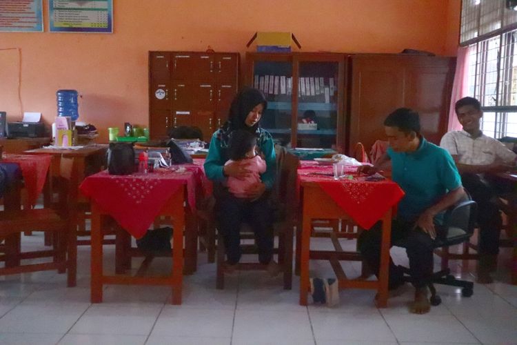 Suasana perpustakaan SMKN 13 Bungo di Dusun Baru, Kecamatan Pelepat, Kabupaten Bungo, yang disulap jadi kantor, Rabu (18/8/2021).