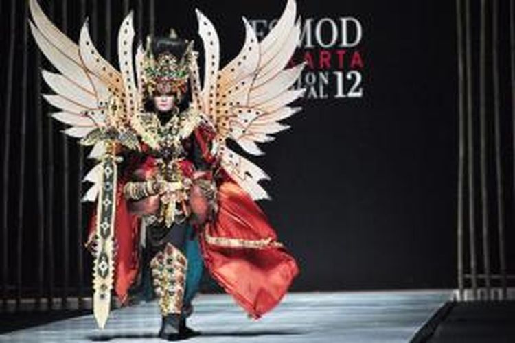 Jember Fashion Carnaval Diburu Fotografer Dan Wisatawan