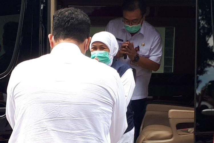 Saat ke Probolinggo, Gubernur Khofifah menyebut RSUD Tongas ditetapkan pemprov sebagai RS rujukan pasien korona.