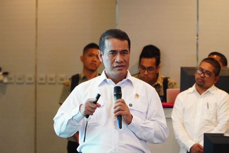 Mentan Amran Janji Berantas Kasus Mafia Beras Fortifikasi dalam Waktu Dua hingga Tiga Minggu