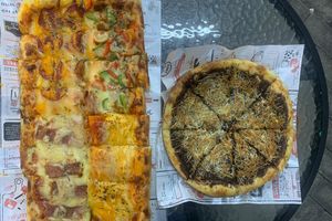 Dari Dapur Rumah untuk Anak, Pizza Kaki Lima di Surabaya Jadi Buruan