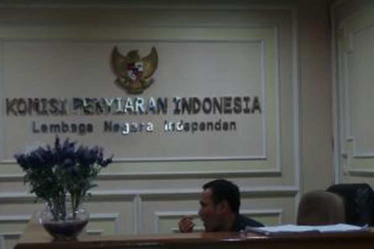 Kantor Komisi Penyiaran Indonesia (KPI) Pusat di Gedung Sekretariat Negara Lantai VI, Jalan Gajah Mada nomor 8, Jakarta Pusat.