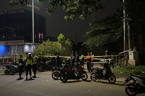 Warga di Sekitar Gudang Amunisi TNI yang Meledak Diungsikan ke Tempat Aman