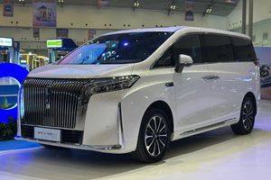 Pilihan Mobil PHEV di Indonesia, Mulai Rp 200 Jutaan