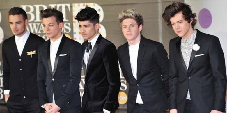 Kelima personel One Direction selalu tampil memukau dengan pilihan busana yang trendi dan kekinian. 