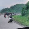 Rem Blong, Truk Trailer Tabrak 5 Motor dan Mobil di Jalan Turunan hingga Terguling, 2 Orang Tewas