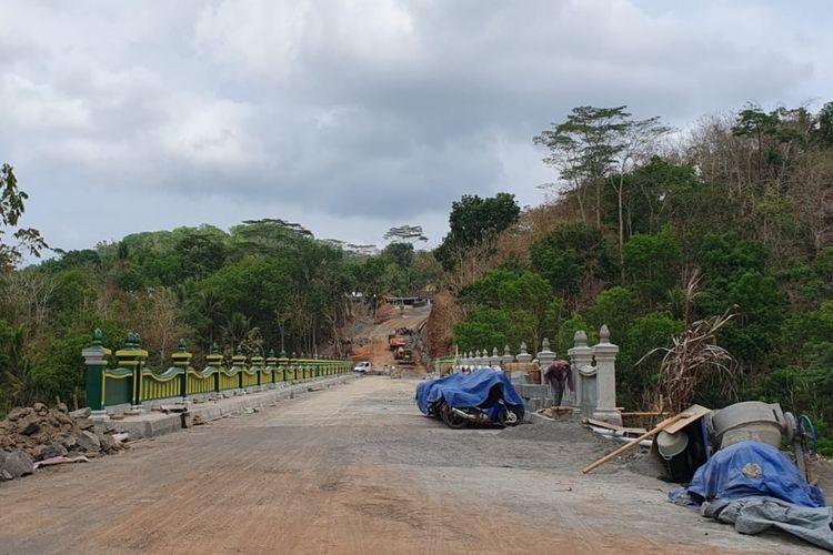 Pembangunan jembatan Bubong, di jalur alternatif Sleman-Gunungkidul.