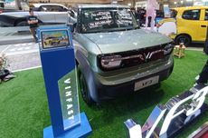 Tim Damkar Butuh 1,5 Jam untuk Selamatkan Drone yang Tersangkut di Water Toren Setinggi 20 Meter