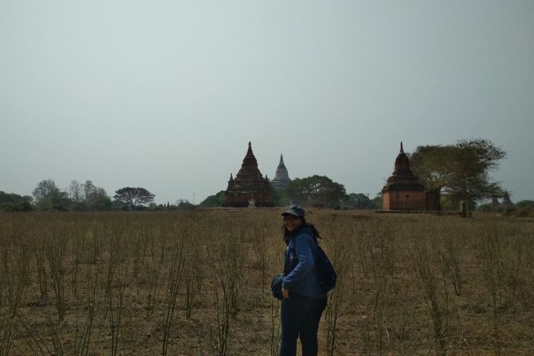 Pemandangan candi-candi di Myanmar.