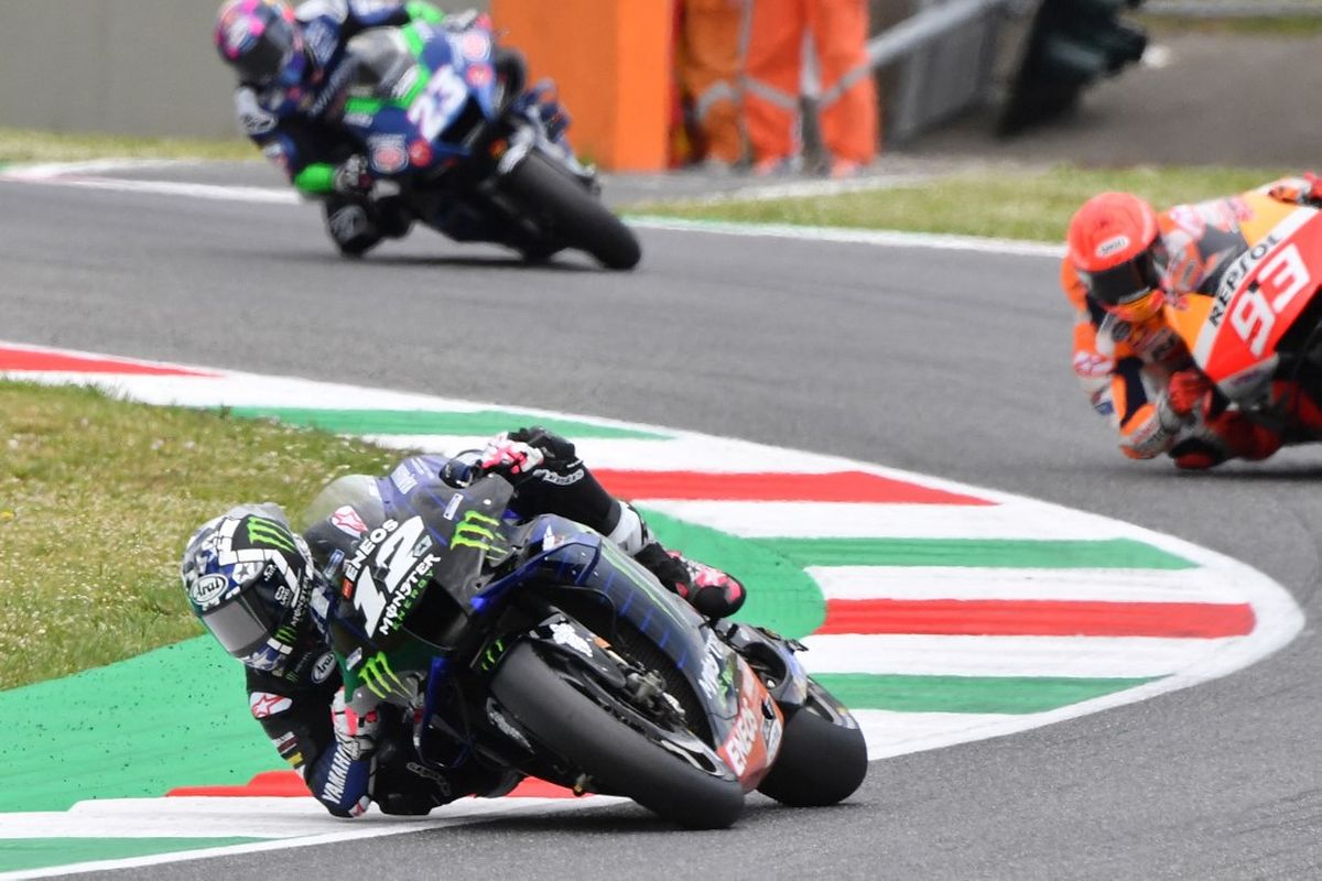 Maverick Vinales saat sesi kualifikasi pada MotoGP Italia 2021. (Photo by Tiziana FABI / AFP)