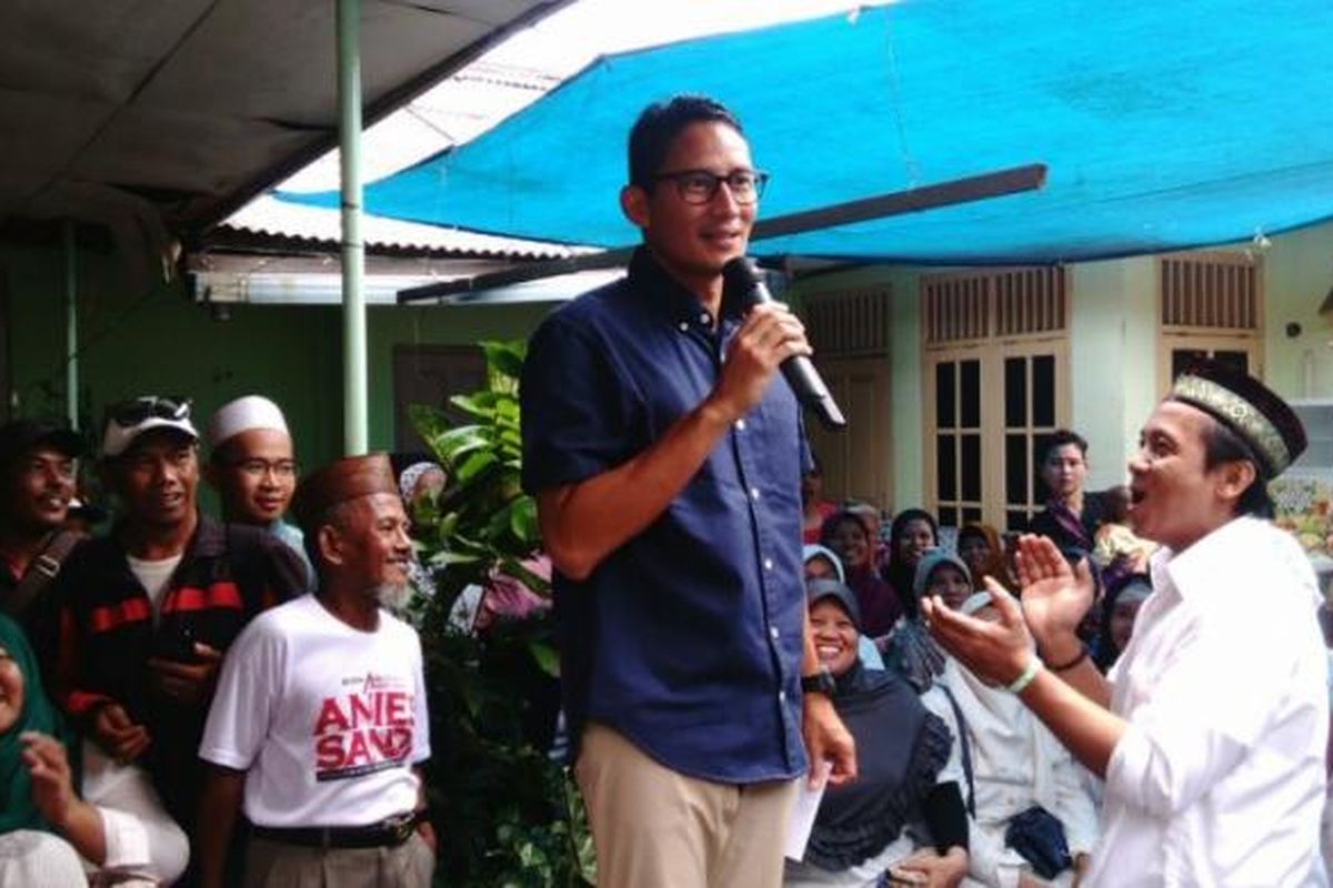 Calon wakil gubernur DKI Sandiaga Uno saat kampanye di Kramatjati, Jakarta Timur. Rabu (15/3/2017)