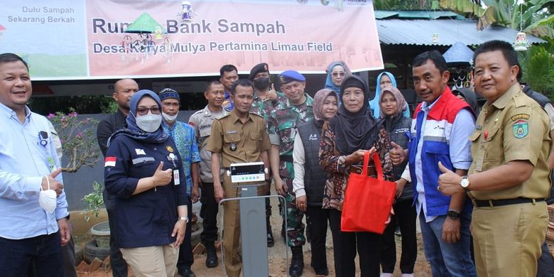 SKK Migas dan Pertamina EP (PEP) Limau Field meresmikan Bank Sampah dan melantik anggota baru Masyarakat Peduli Api (MAS PEPI) di Desa Karya Mulya, pada Selasa (26/7/2022).