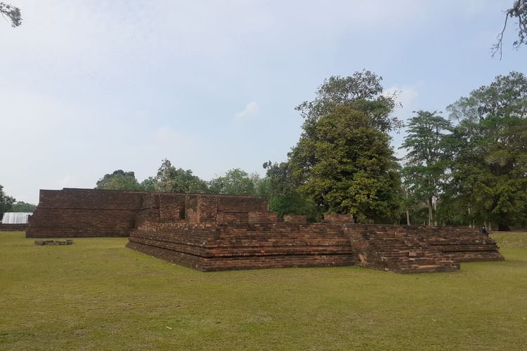 Candi Kedaton di KCBN Muaro Jambi, Kabupaten Muaro Jambi, Provinsi Jambi.