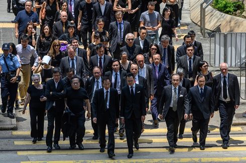 Dukung Unjuk Rasa Anti-Pemerintah, Ratusan Pengacara Hong Kong Turun ke Jalan