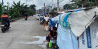 Berulang Kali Ditertibkan, Warga Jalan Bakti Tetap Kembali Bangun Rumah Terpal