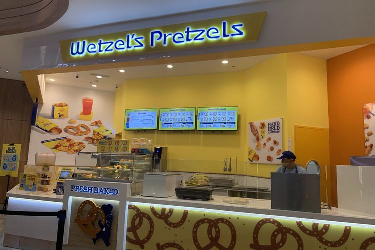 Previously, Wetzel?s Pretzels first opened at Pondok Indah Mall (PIM) in November 2024 and is now expanding to its newest location, Puri Indah Mall 2.