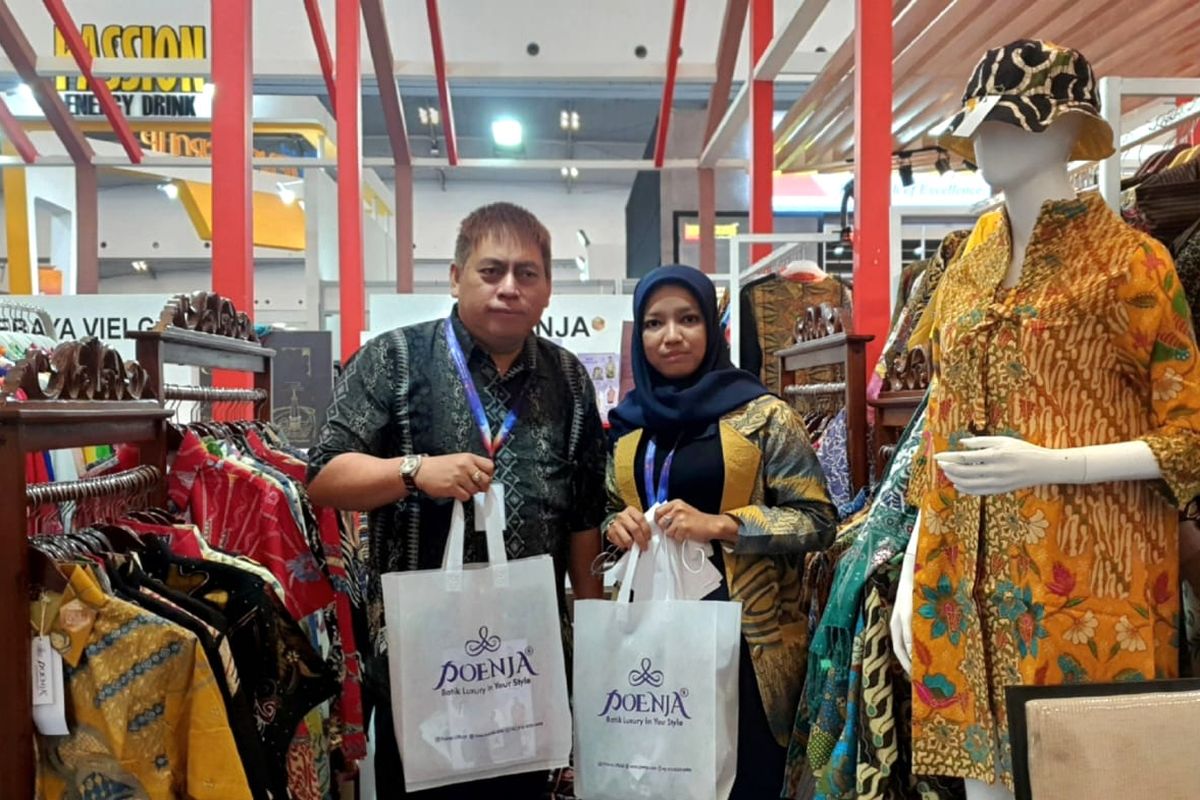 Pemilik brand Poenja Batik, Jumirah.