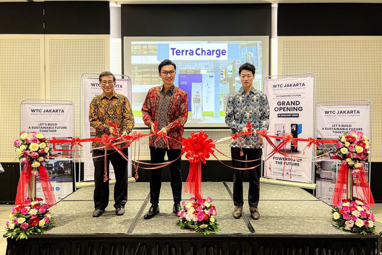 Grand Opening DC charger Terra Charger di WTC Jakarta.