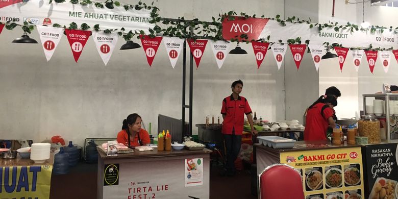 Tirta Lie Festival merupakan festival bakmi yang terdiri dari dua kategori, bakmi halal dan non halal, diadakan di Mall of Indonesia Jakarta mulai Jumat (8/12/2017) hingga 17 Desember 2017.