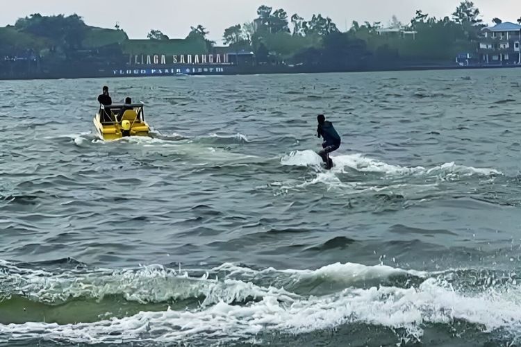 Bermodal Papan Ski dari Kayu Jati, Rudy Jadi Pelatih Terbaik dan Telurkan Atlet Ski Air Berprestasi