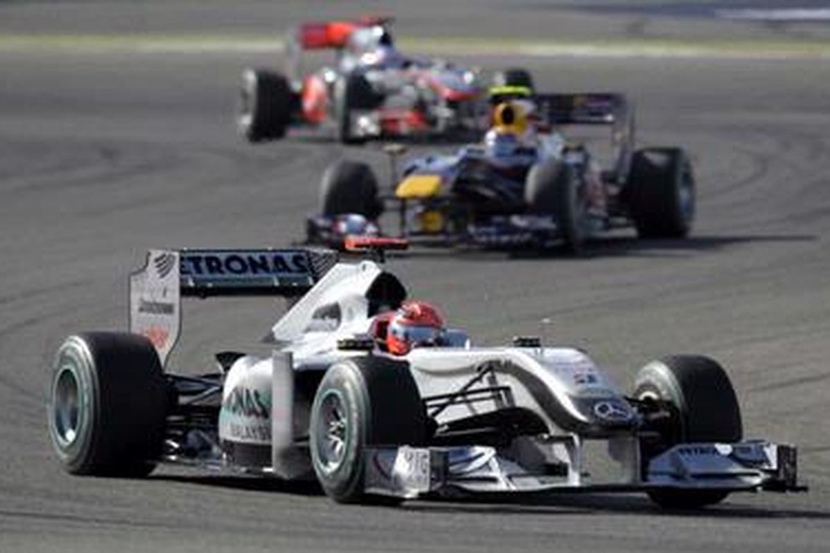 Pebalap Mercedes GP Michael Schumacher 