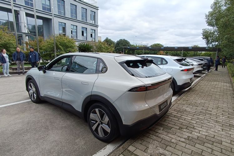 Changan Deepal S05, calon REEV pertama Changan untuk pasar Indonesia