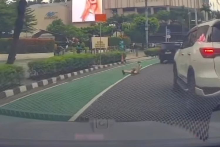 Kronologi WNA Dijambret di Bundaran HI, HP Dirampas Saat Tunggu Kendaraan Online 