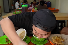 Cerita di Balik Layar Insiden Wajah Food Vlogger Nex Carlos Masuk di Mangkuk Soto