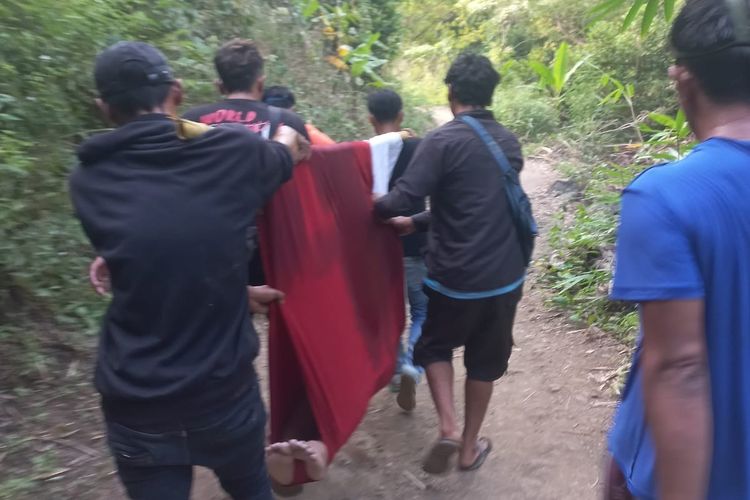 Wisatawan Tewas Tenggelam di Curug Larangan Sukabumi, Diduga Kram Saat Berenang