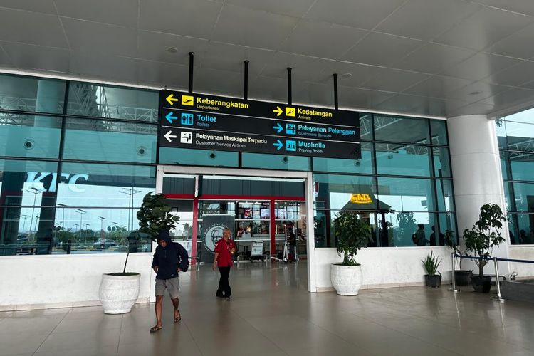 Bandara Syamsudin Noor kembali berstatus sebagai bandara internasional sesuai Keputusan Menteri Perhubungan Nomor 30 Tahun 2025.