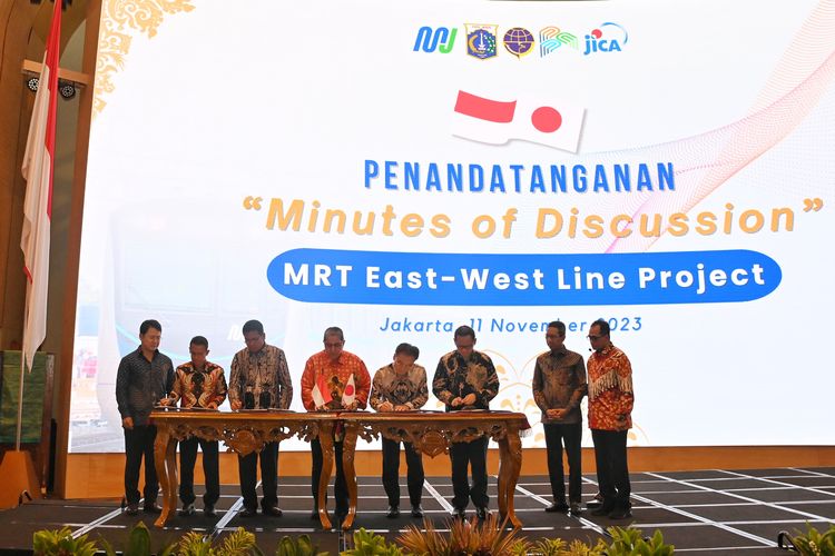 Pemerintah Indonesia dan Japan International Cooperation Agency (JICA) menandatangani risalah pembahasan penilaian (Minutes of Discussion/MoD of Appraisal Mission) proyek MRT East-West (Timur-Barat) Fase 1 tahap 1.