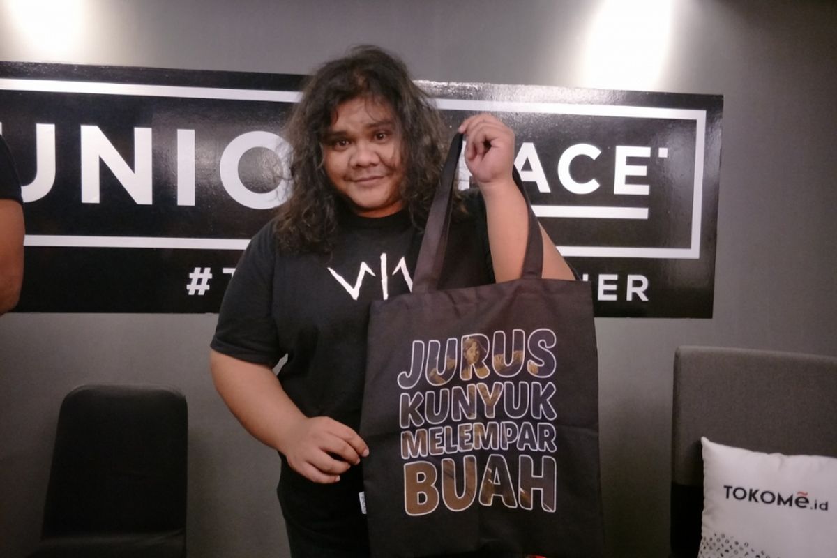 Fariz Alfarazi, salah satu pemain film Wiro Sableng, dalam meet and greet film Wiro Sableng di Union Space, PIK Avenue, Jakarta Utara, Minggu (29/4/2018).