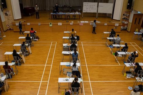 Peserta Ujian Masuk Universitas Langsung Didiskualifikasi karena Menolak Menggunakan Masker dengan Benar