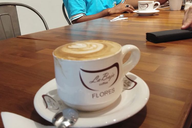 Kafe La Bajo Flores Coffee di Jalan Soekarno Hatta, Kampung Tengah, Labuan Bajo, Kabupaten Manggarai Barat, Nusa Tenggara Timur.