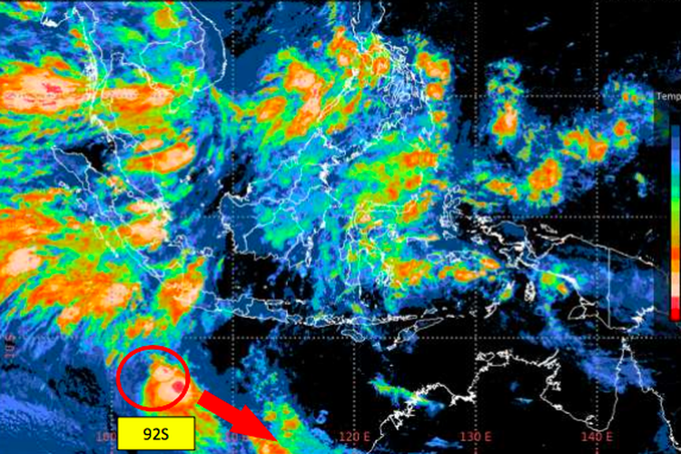 Bibit siklon 92S terpantau di Indonesia