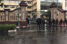 BREAKING NEWS: Shooting at National Police Headquarters in Jakarta